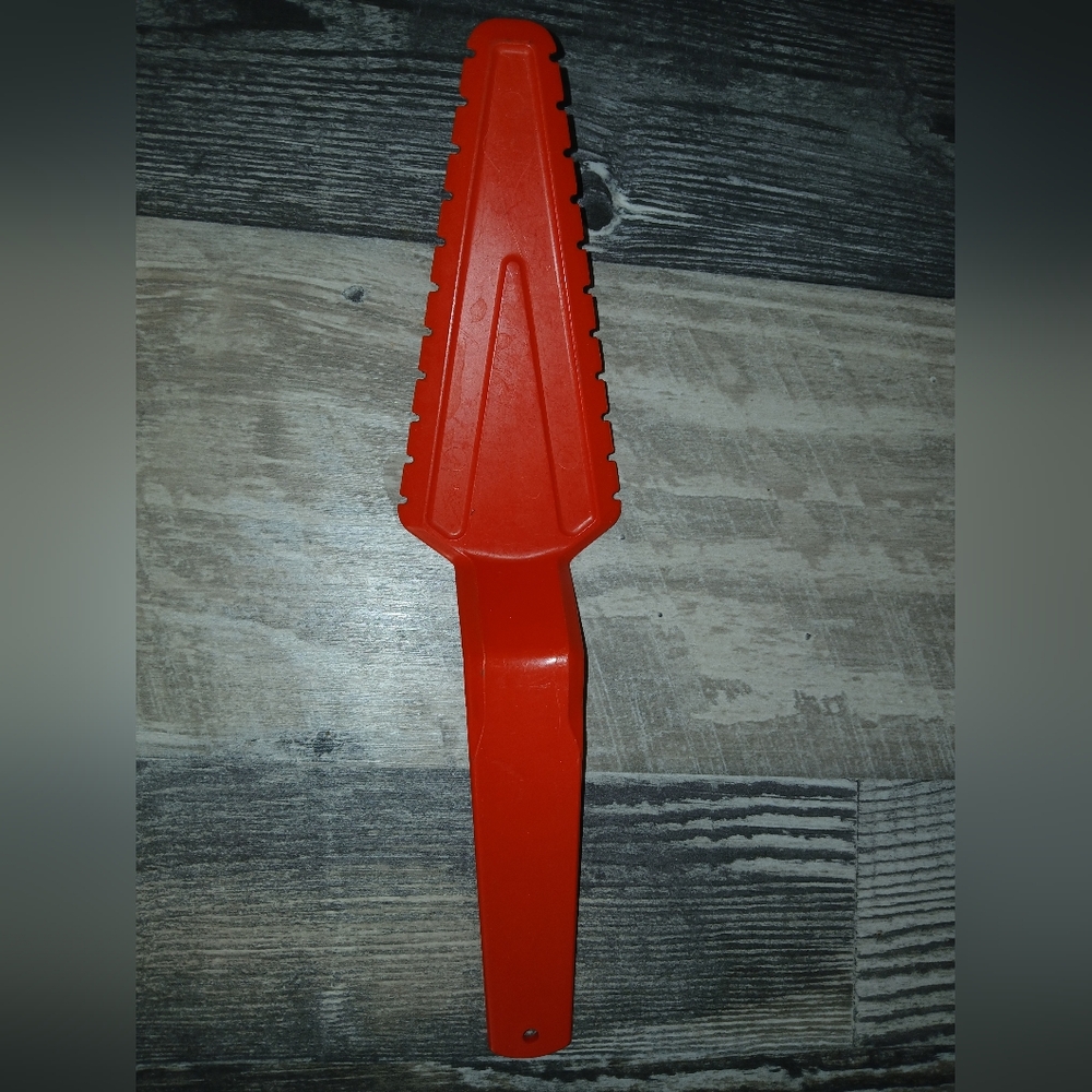Vintage Tupperware Red Pie/Cake Server Slicer #1228-2 Spatula